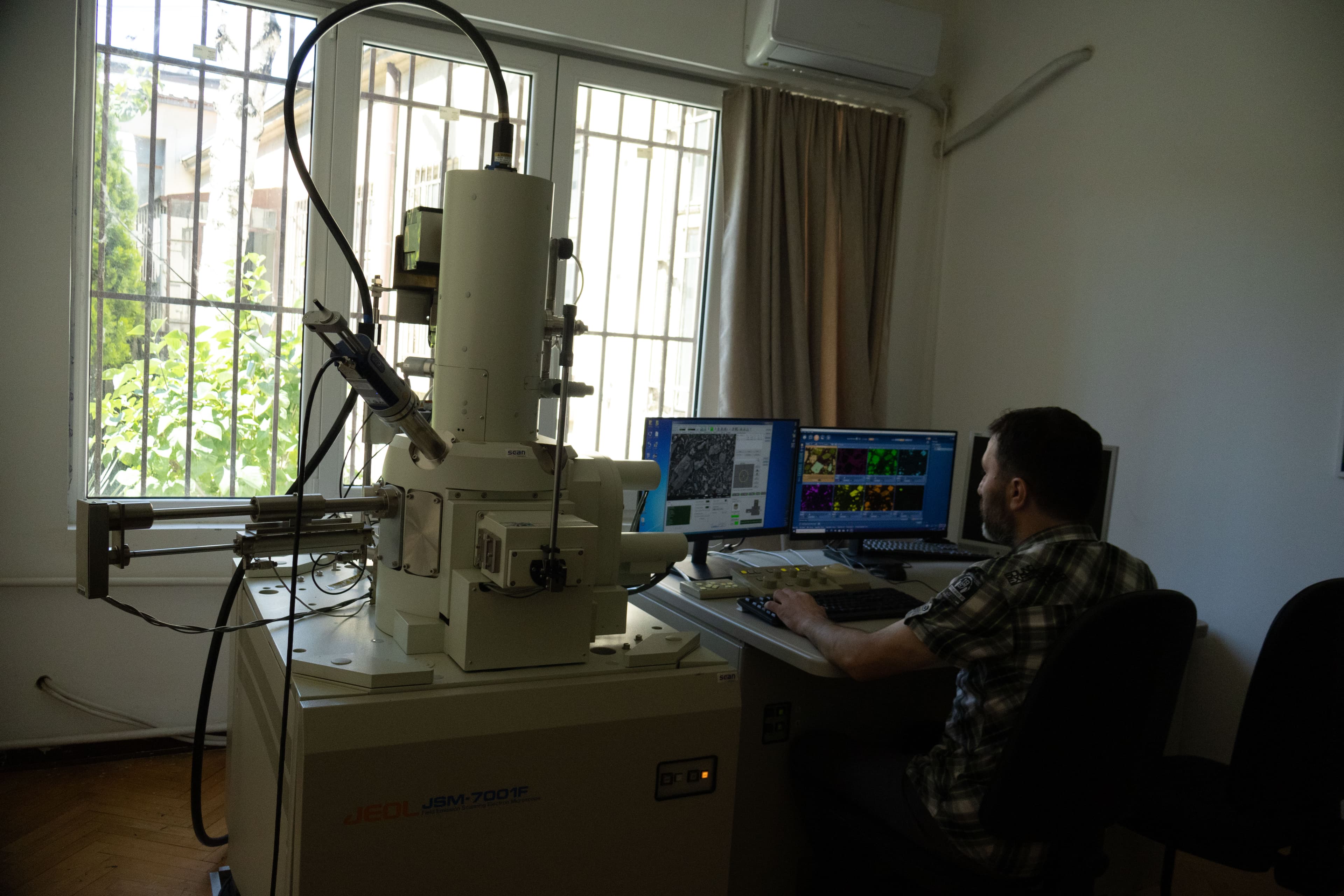 Laboratorija za elektronsku mikroskopiju – fotografija 2